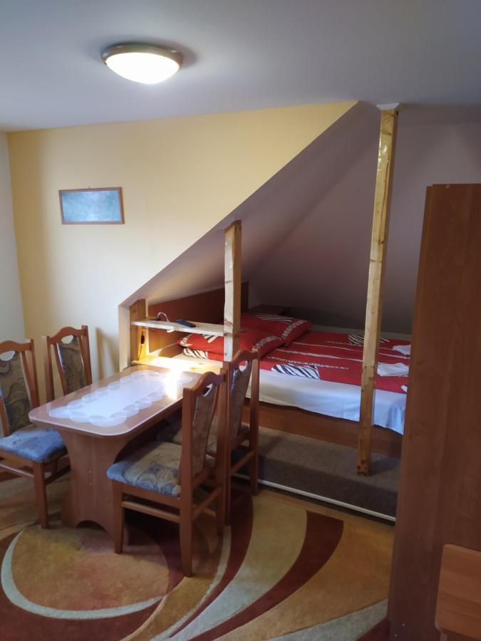 Chalupa Pod Lipami Terhely Kültér fotó